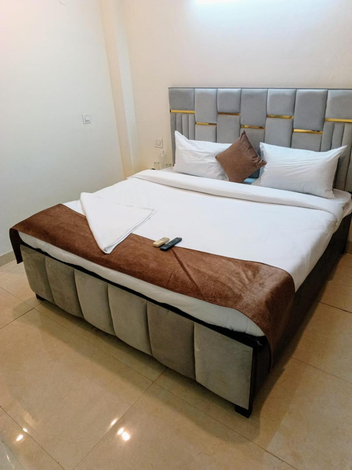 Soooper Hotel Gurgaon Exterior photo